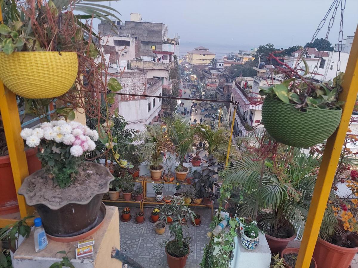 Om Shanthi Paying Guest House Varanasi Exterior foto