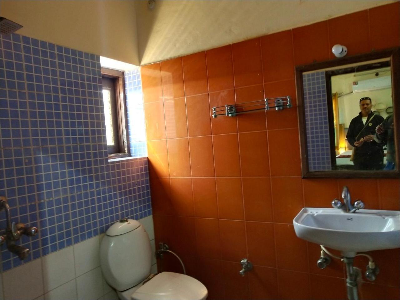 Om Shanthi Paying Guest House Varanasi Exterior foto